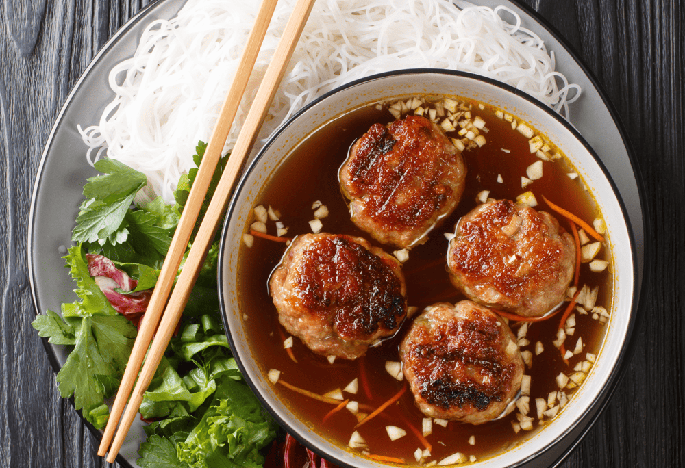 Bun Cha Cham is the most traditional dish to enjoy this dish (Source: Canva)