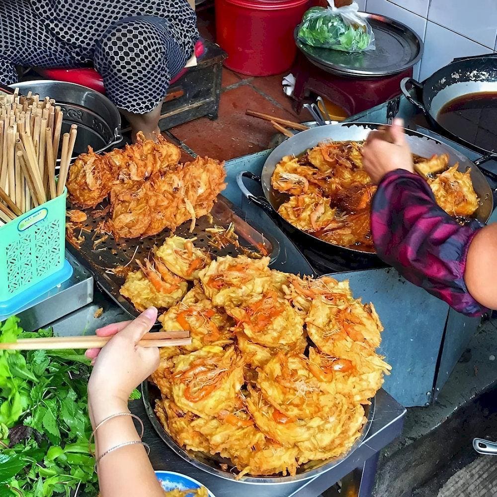 Dong Xuan Market is also a food lover’s haven