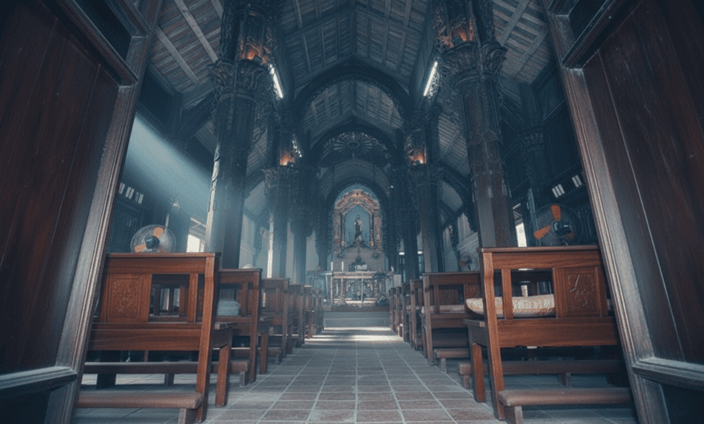 St. Peter Chapel (1896) features carved columns and Biblical imagery, reflecting faith and leadership