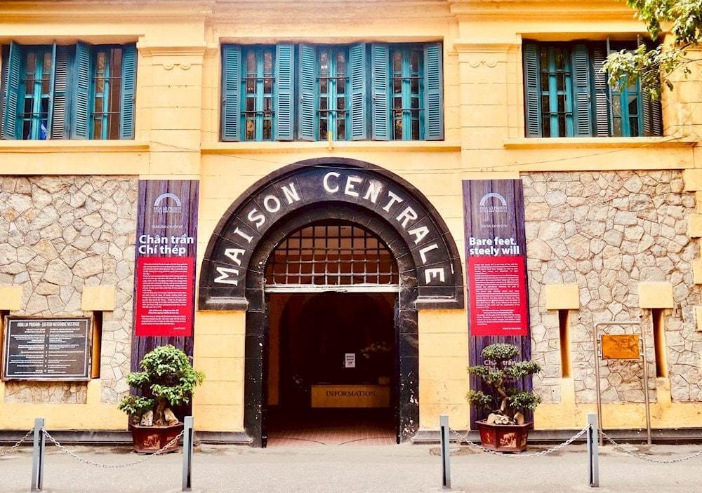 You can join in the Night Tour of Hoa Lo Prison for an unique experience