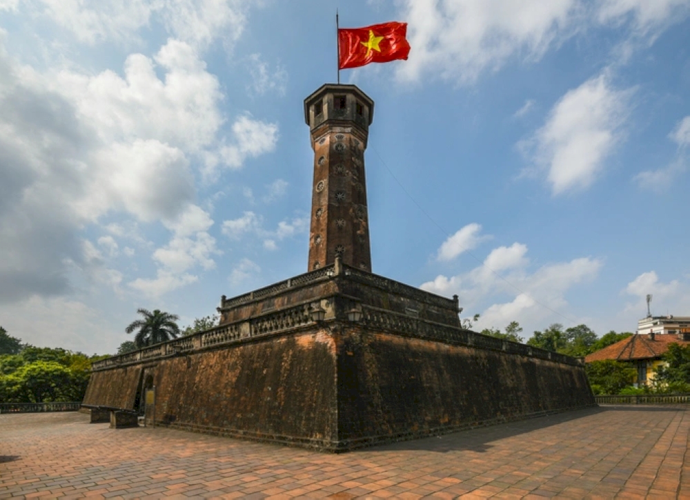 Hanoi Flag Tower still stands proud after 200 years