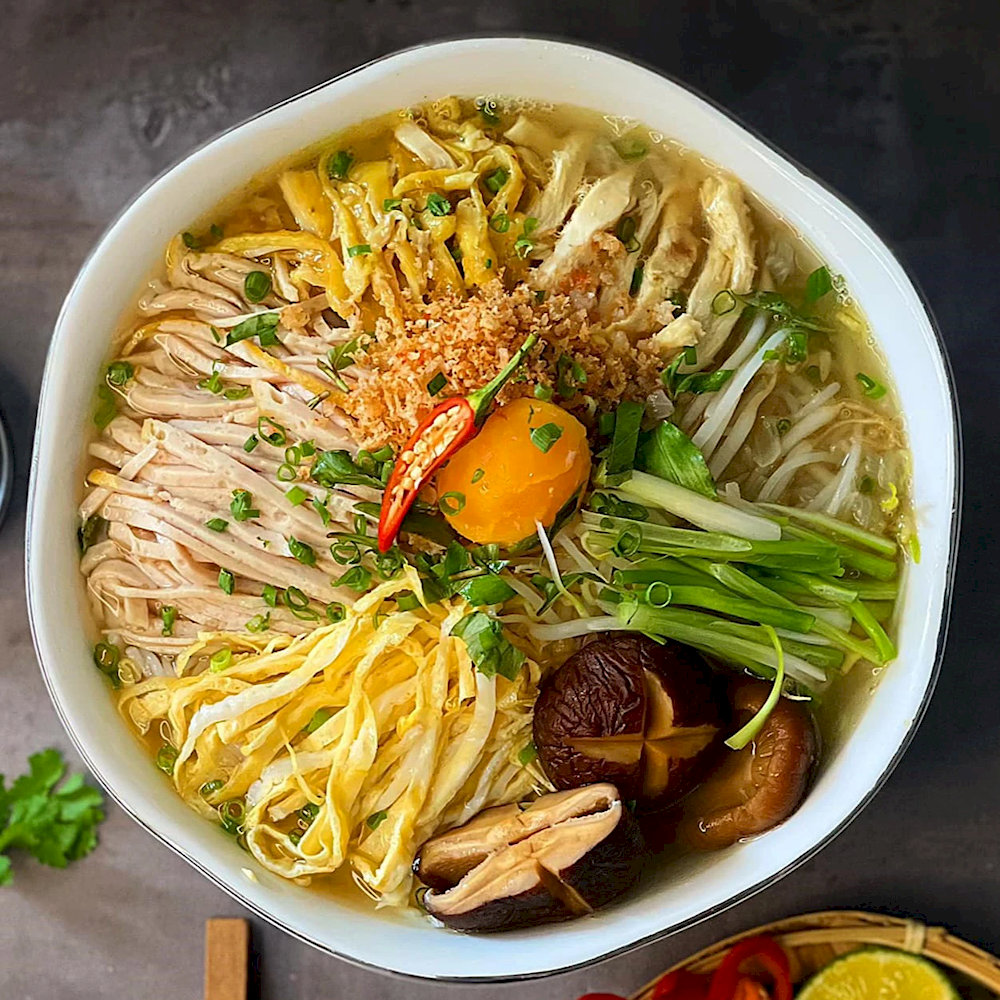 A simple dish with many refreshing ingredients