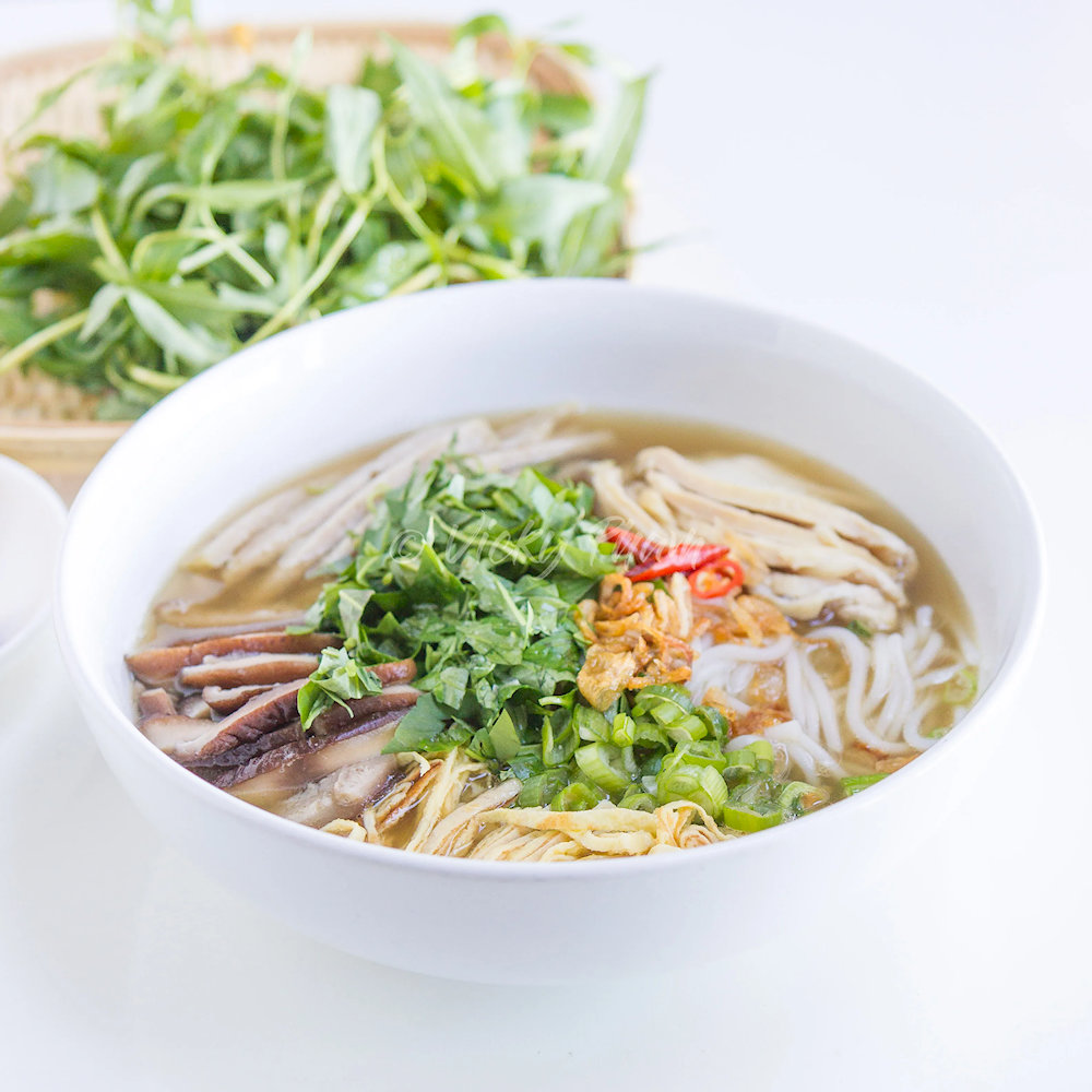 The sweet broth is made from chicken broth and dried shrimp - creating an unique flavor