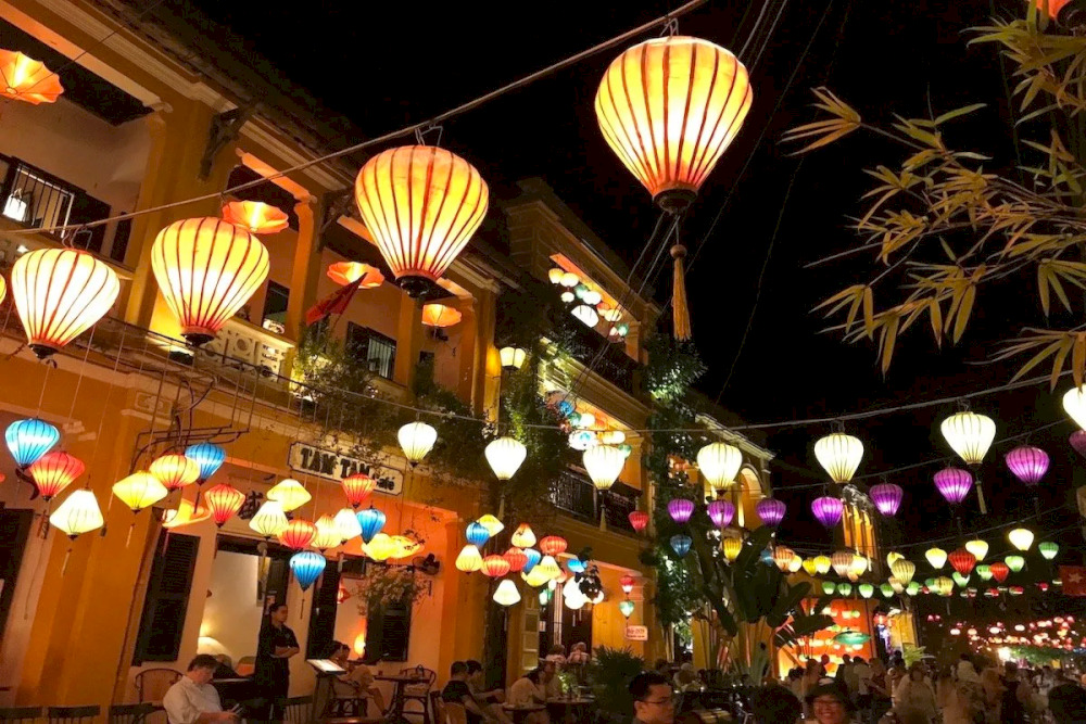 Lanterns are one of the most popular souvenirs