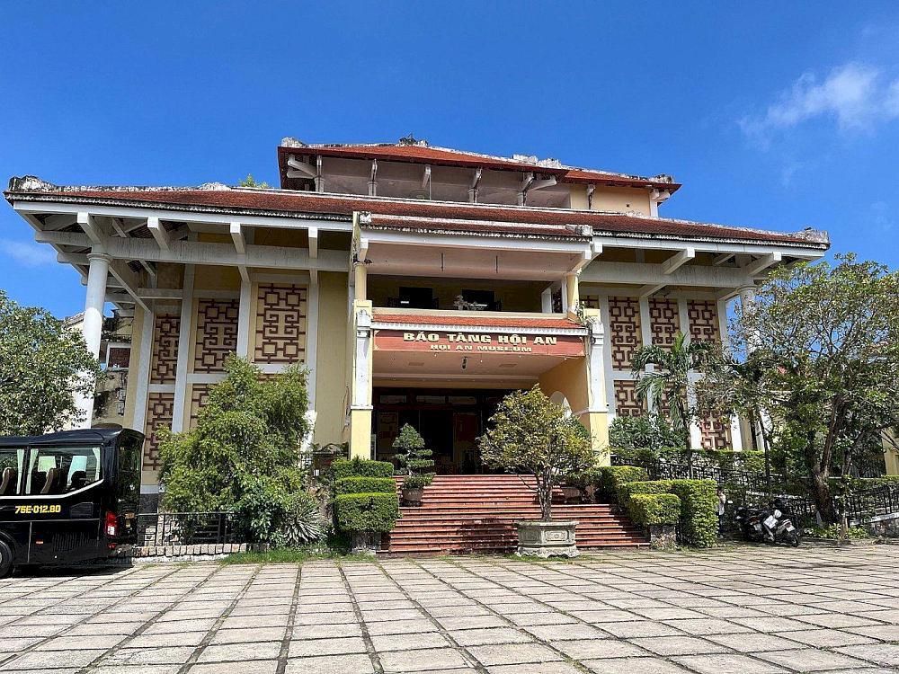  Step into history at the Hoi An Museum